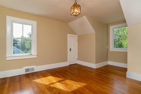 737 Woodbury Avenue Portsmouth NH 03801