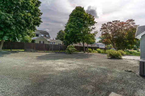 737 Woodbury Avenue Portsmouth NH 03801