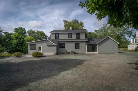 737 Woodbury Avenue Portsmouth NH 03801