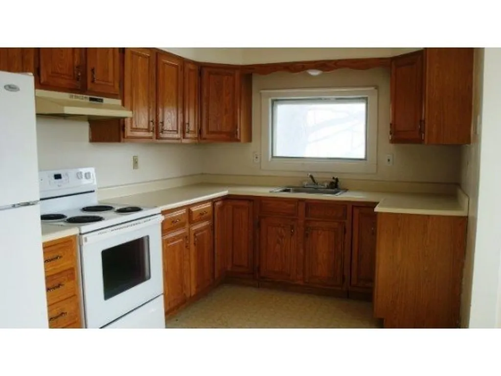 39 Brattleboro Road Hinsdale NH 03451