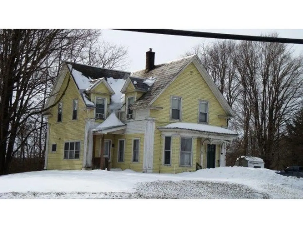 39 Brattleboro Road Hinsdale NH 03451
