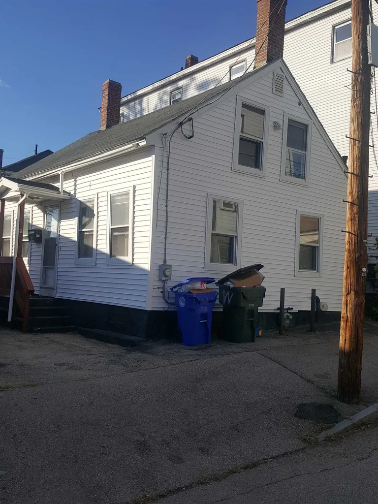 2 Derry Street Manchester NH 03104