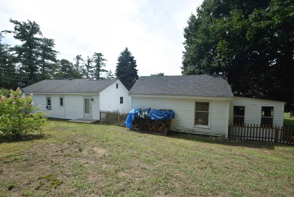 123 Chester Road Raymond NH 03077