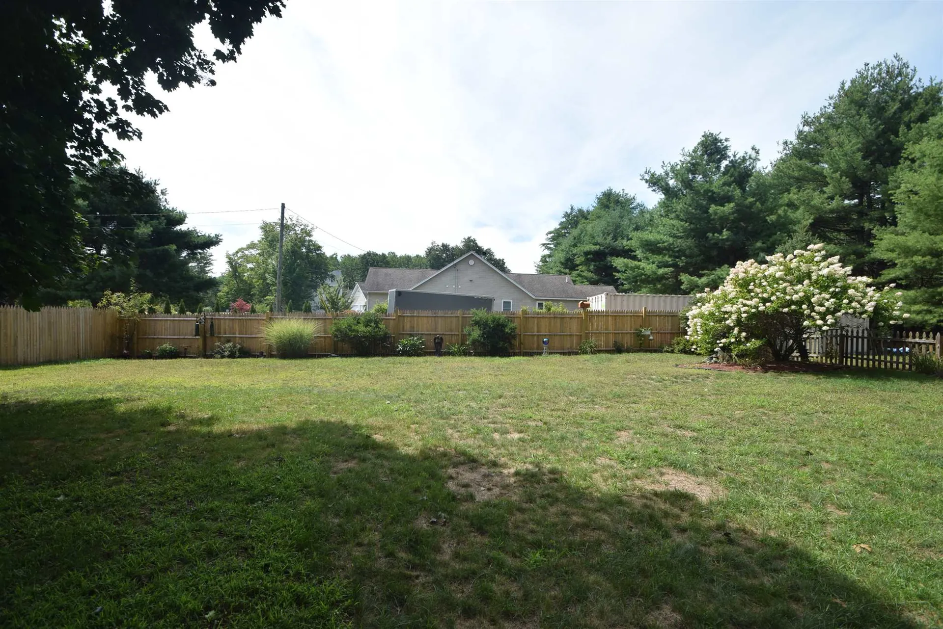123 Chester Road Raymond NH 03077