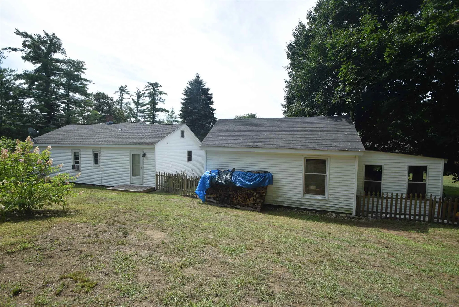 123 Chester Road Raymond NH 03077