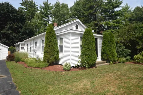 123 Chester Road Raymond NH 03077