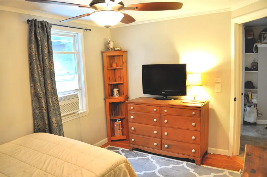 70 Pine Street Rollinsford NH 03869