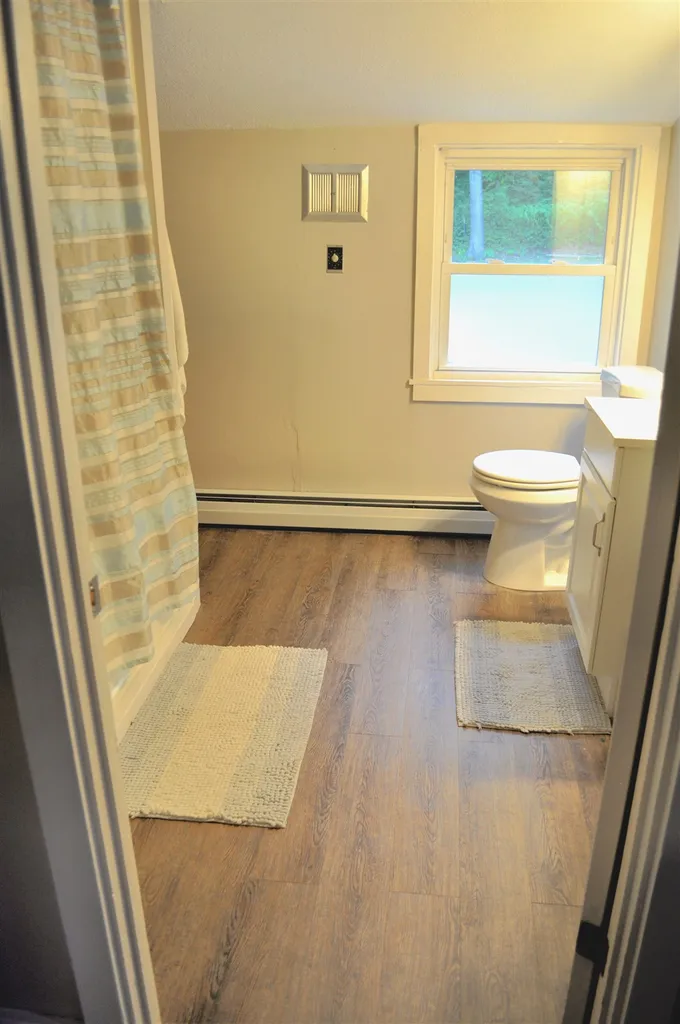 70 Pine Street Rollinsford NH 03869