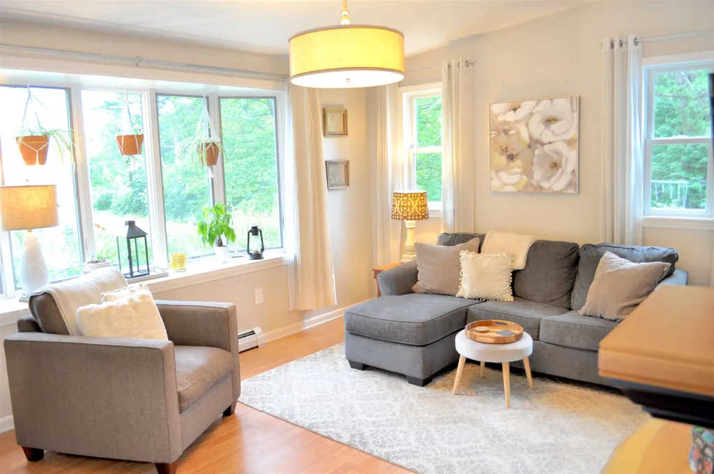 70 Pine Street Rollinsford NH 03869