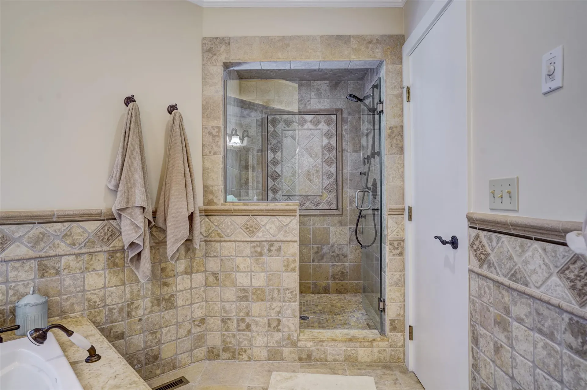 9 Greenway Road Windham NH 03087