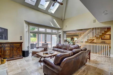 9 Greenway Road Windham NH 03087