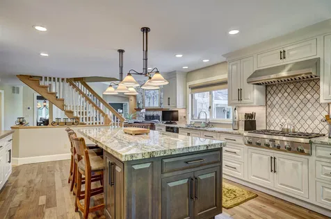 9 Greenway Road Windham NH 03087