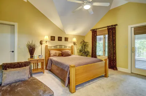 9 Greenway Road Windham NH 03087