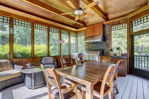 9 Greenway Road Windham NH 03087