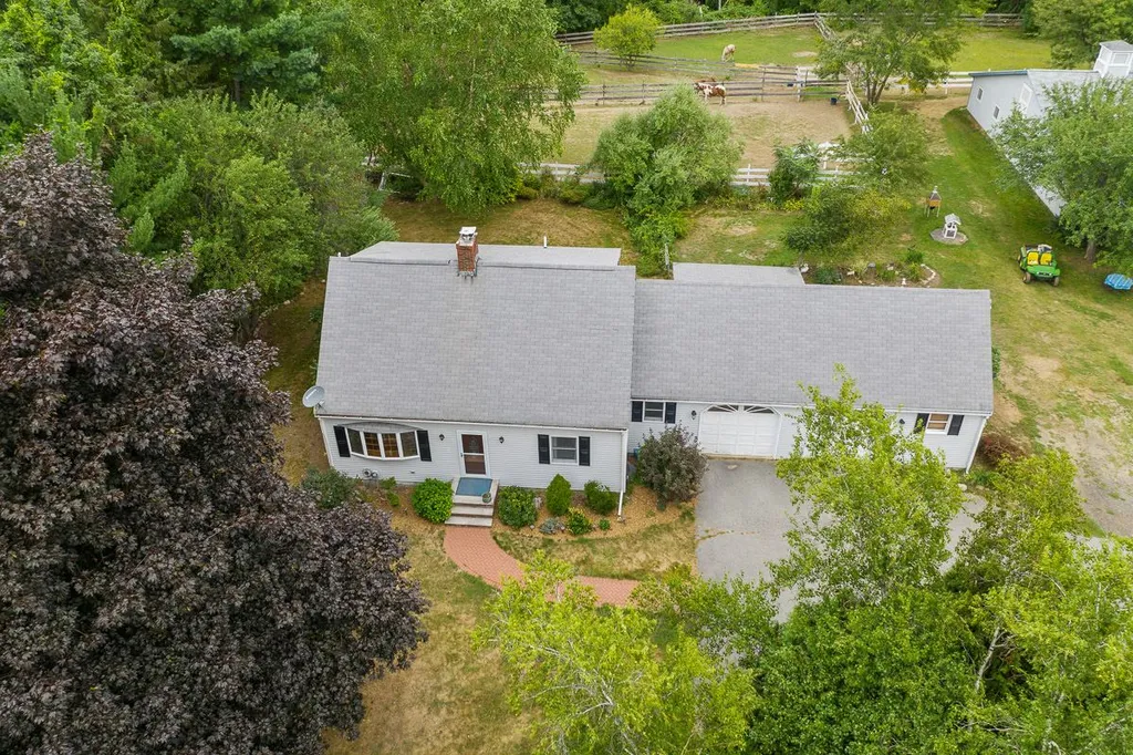 309 Old Gage Hill Road Pelham NH 03076