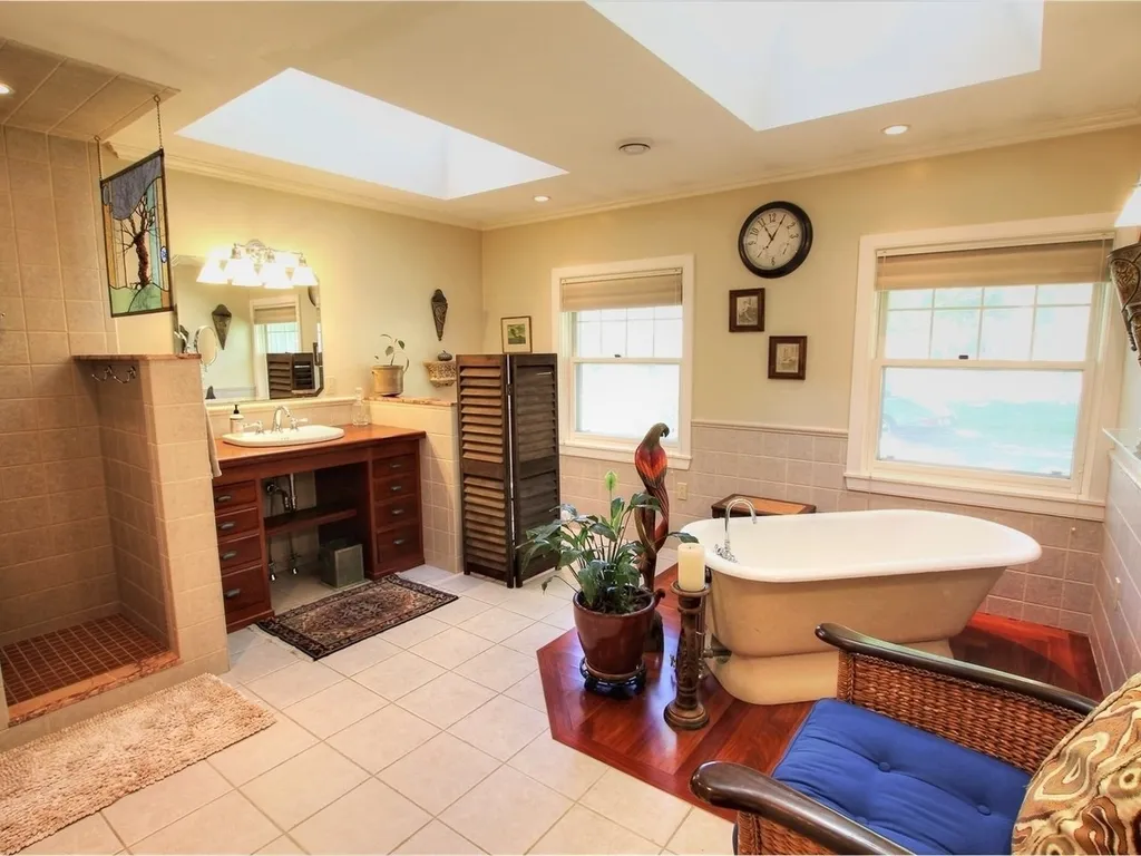 23 Appletree Point Lane Burlington VT 05408