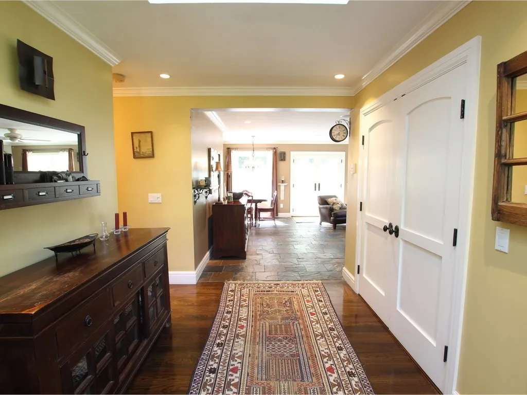 23 Appletree Point Lane Burlington VT 05408
