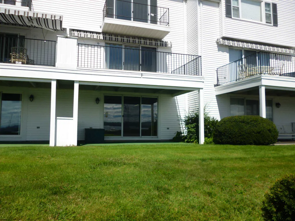 36-5 Endicott Street Wolfeboro NH 03894