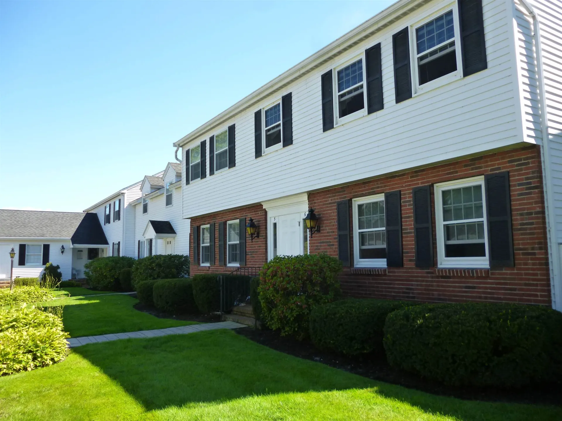 36-5 Endicott Street Wolfeboro NH 03894