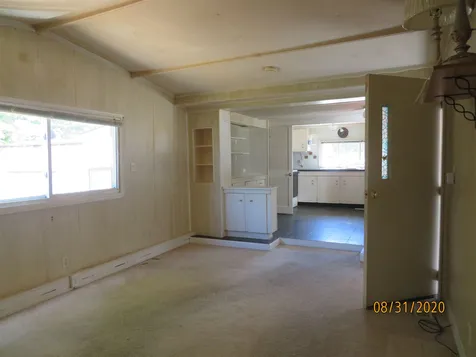5 Gary Street Nashua NH 03062-3569