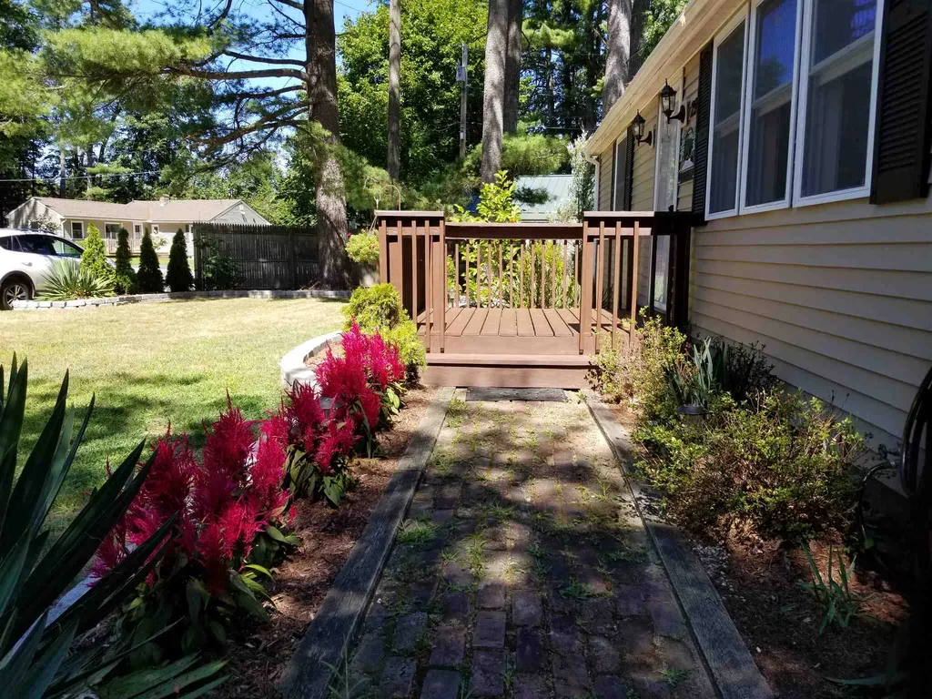 29 Thornton Way Keene NH 03431