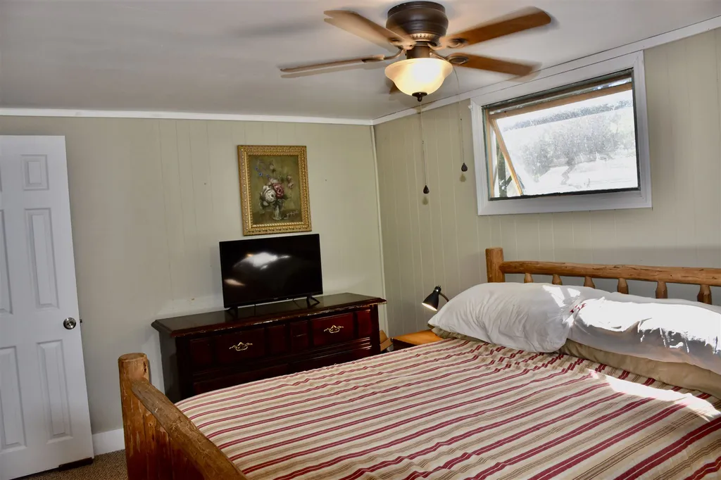 1780 Pelots Point Road North Hero VT 05474