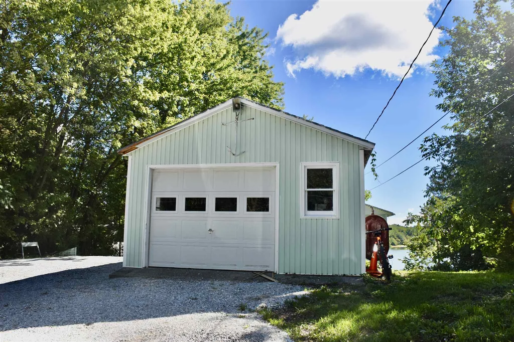 1780 Pelots Point Road North Hero VT 05474