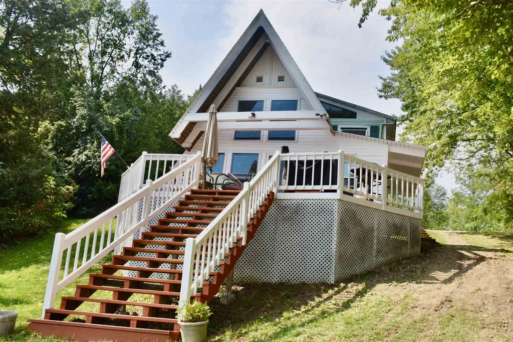 1780 Pelots Point Road North Hero VT 05474