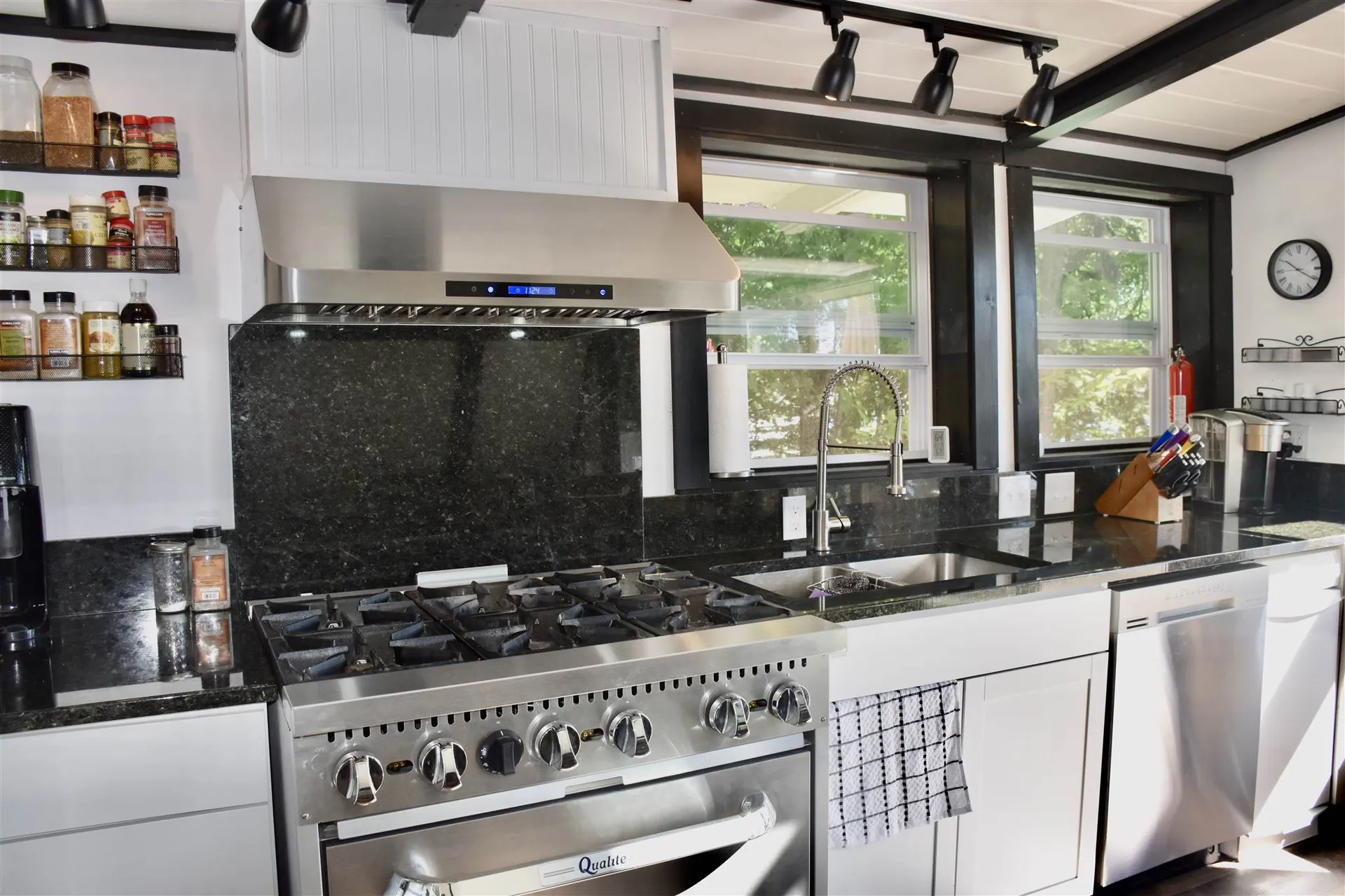 1780 Pelots Point Road North Hero VT 05474