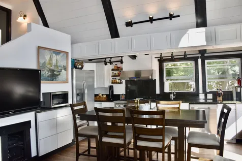1780 Pelots Point Road North Hero VT 05474