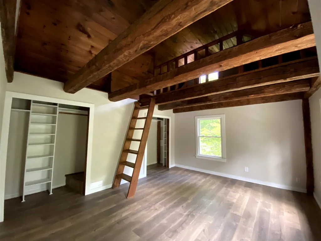 101 Bradford Road Sunapee NH 03782