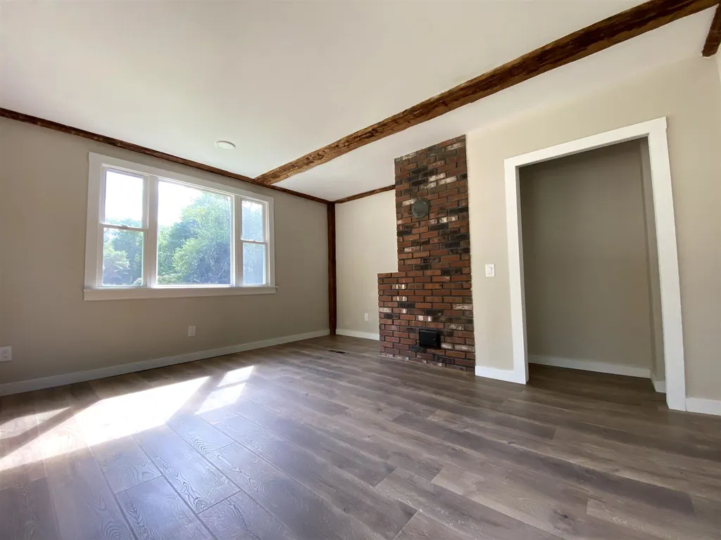 101 Bradford Road Sunapee NH 03782