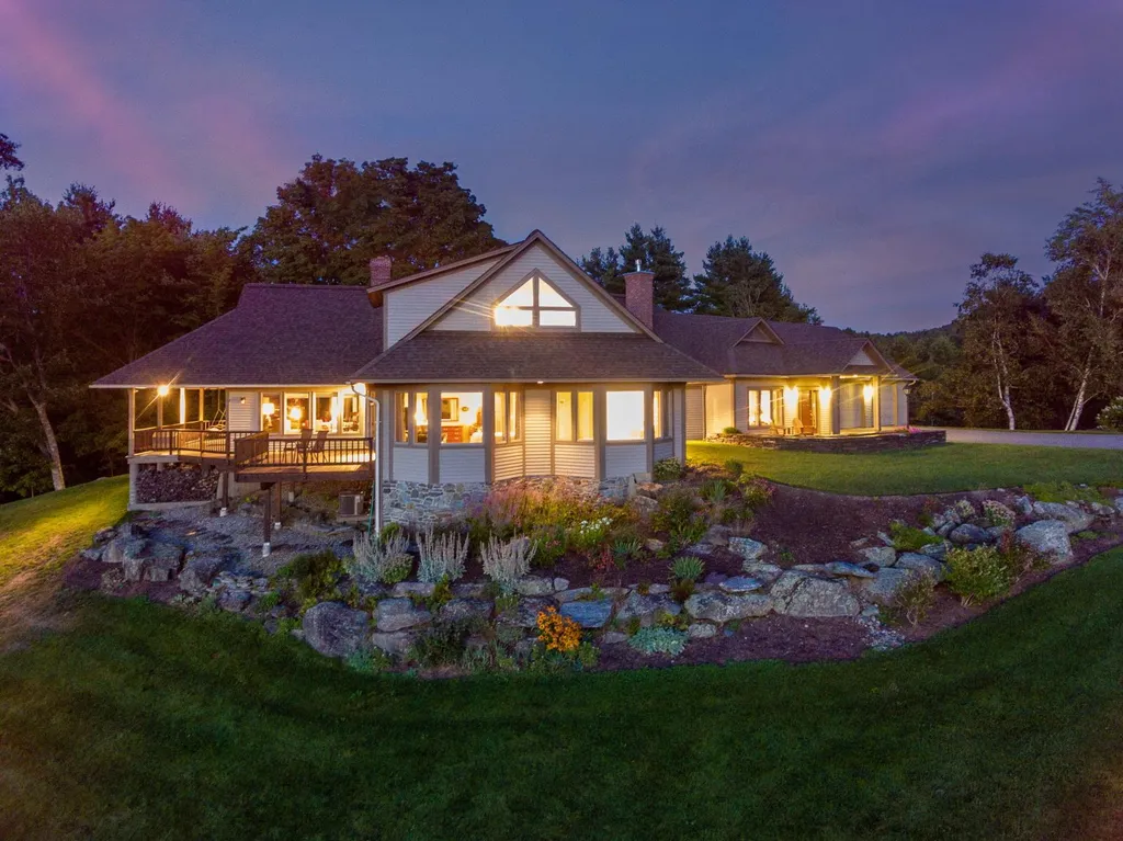 1553 Perry Hill Road Waterbury VT 05676