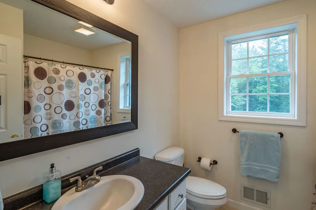 106 Spaulding Road Fremont NH 03044