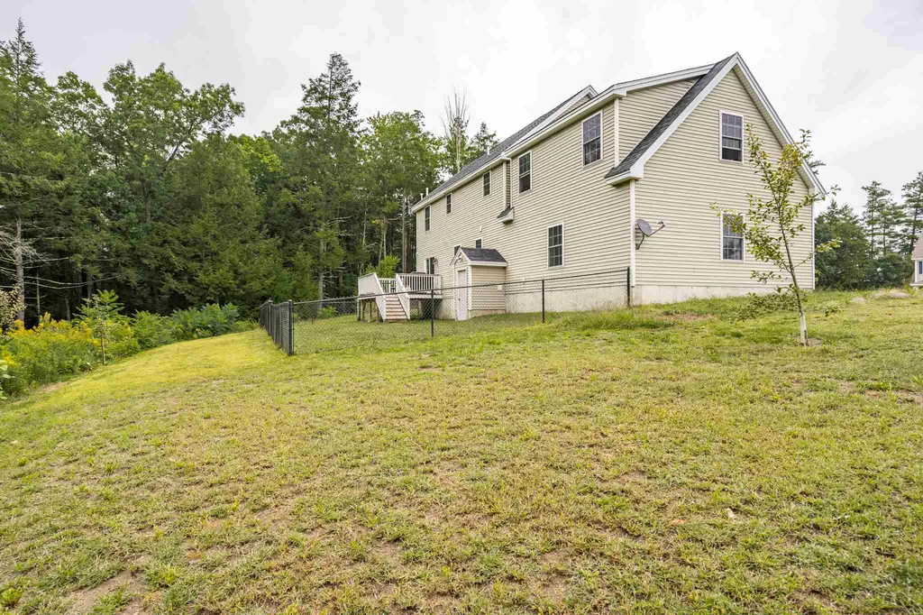 106 Spaulding Road Fremont NH 03044