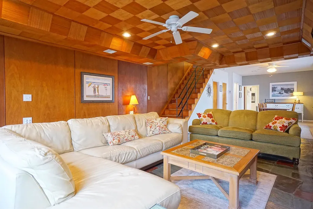 212 213 Bristol Street Seabrook NH 03874