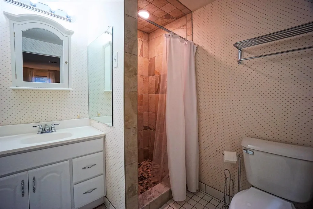 212 213 Bristol Street Seabrook NH 03874