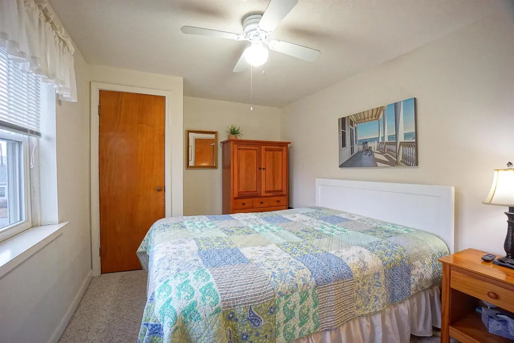212 213 Bristol Street Seabrook NH 03874
