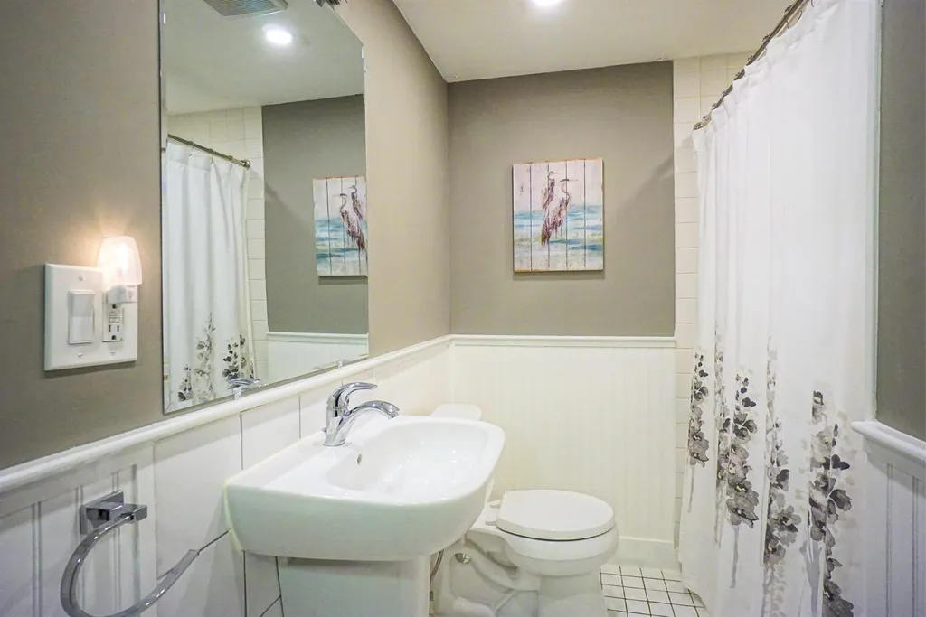 212 213 Bristol Street Seabrook NH 03874