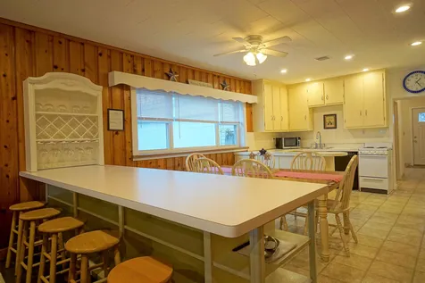212 213 Bristol Street Seabrook NH 03874