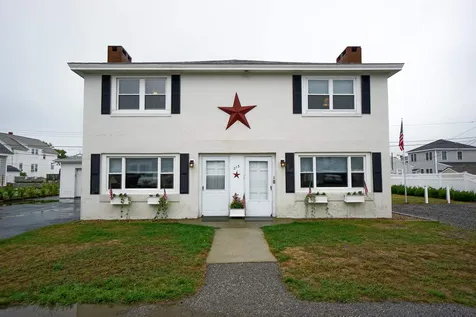 212 213 Bristol Street Seabrook NH 03874