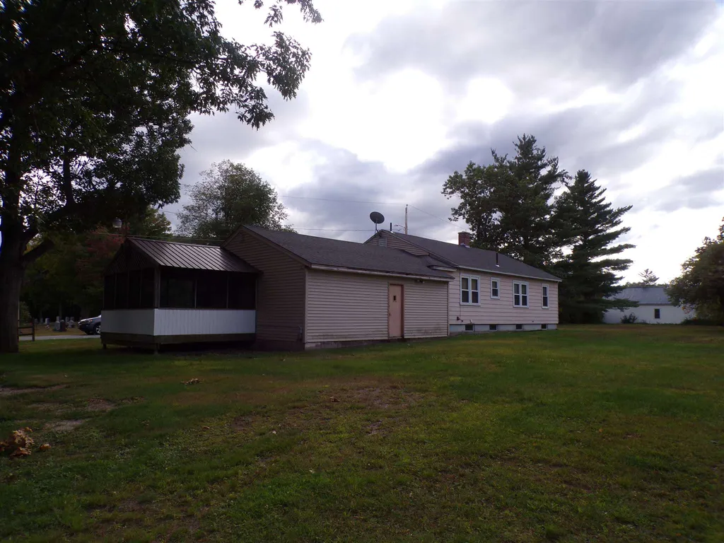 19 Smith Street Gorham NH 03581
