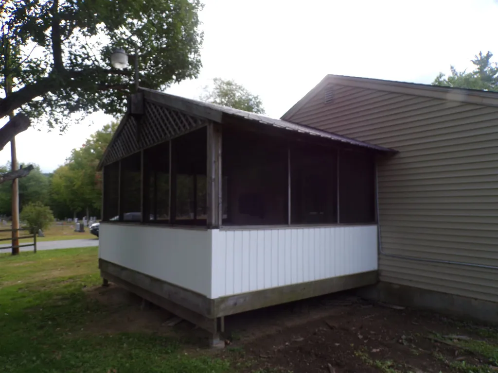 19 Smith Street Gorham NH 03581