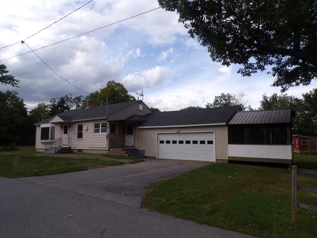 19 Smith Street Gorham NH 03581