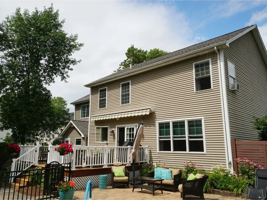 560 Longmeadow Drive Shelburne VT 05482