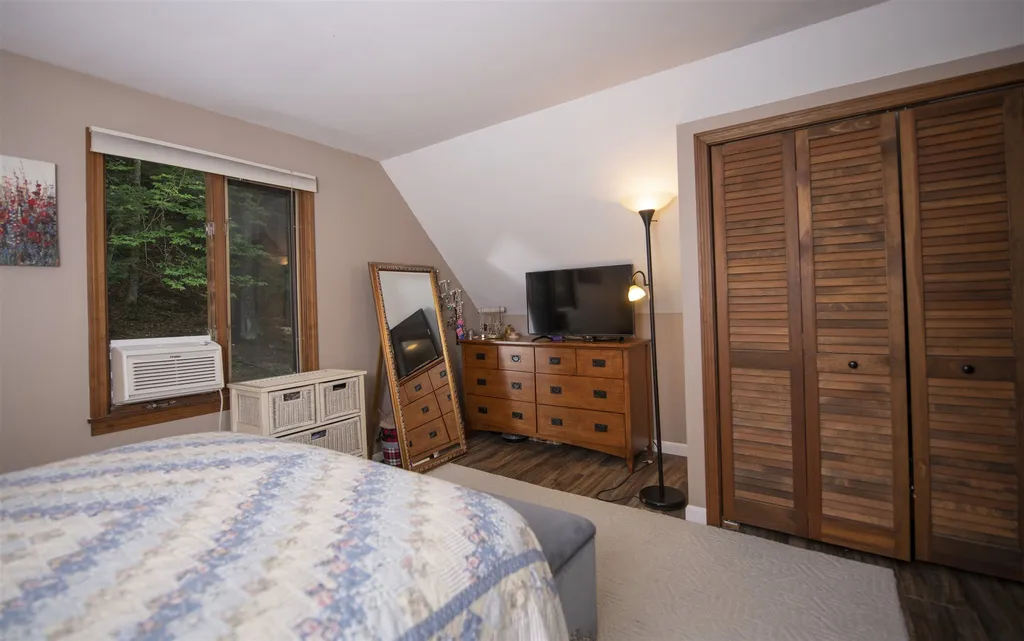 160 Greeley Shunpike Road Hartford VT 05059