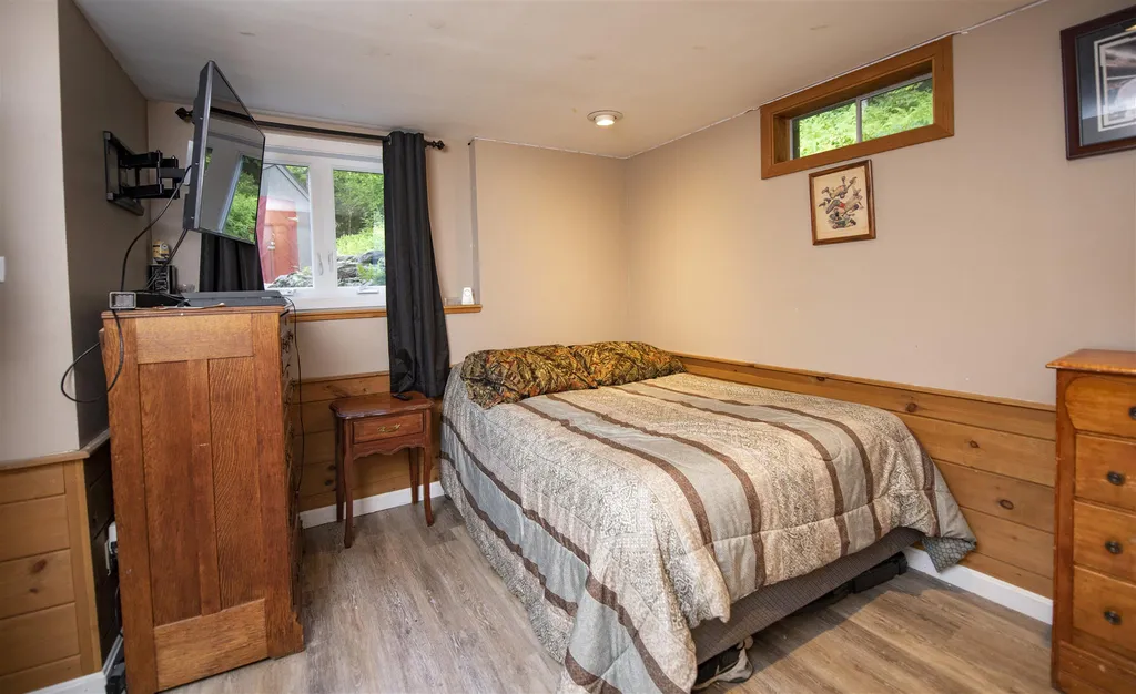 160 Greeley Shunpike Road Hartford VT 05059