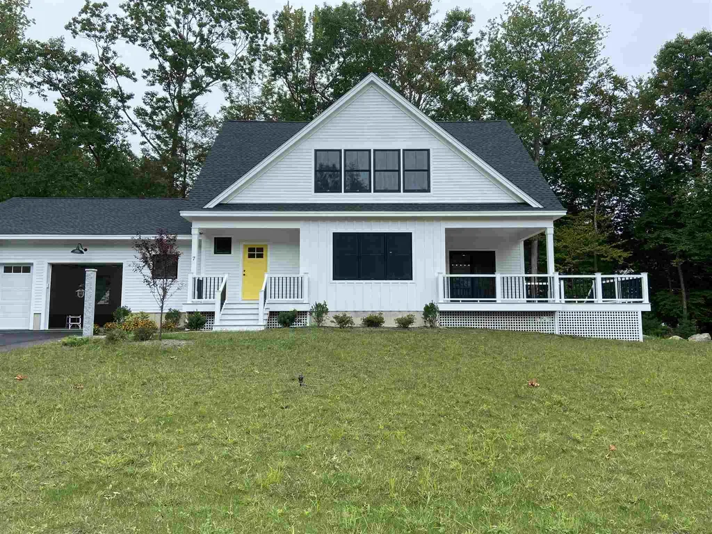 7 Mccarron Drive Hampton NH 03842