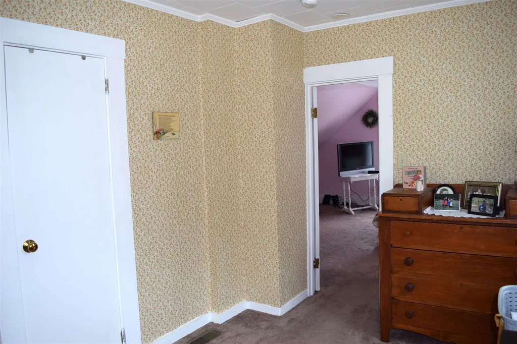 5 Prospect Street Lancaster NH 03584
