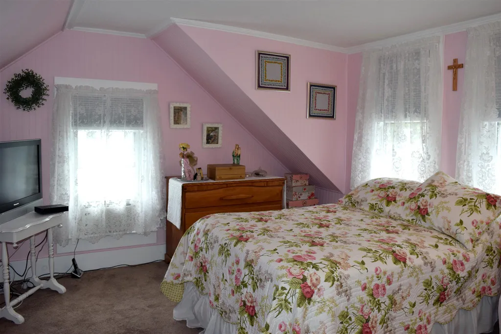 5 Prospect Street Lancaster NH 03584